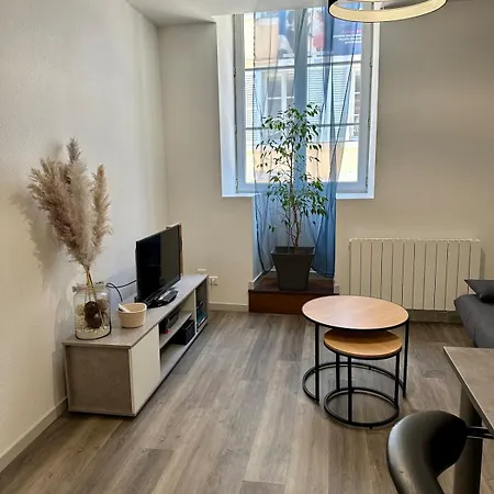 Apartment Calme Au Coeur De La Lons-le-Saunier